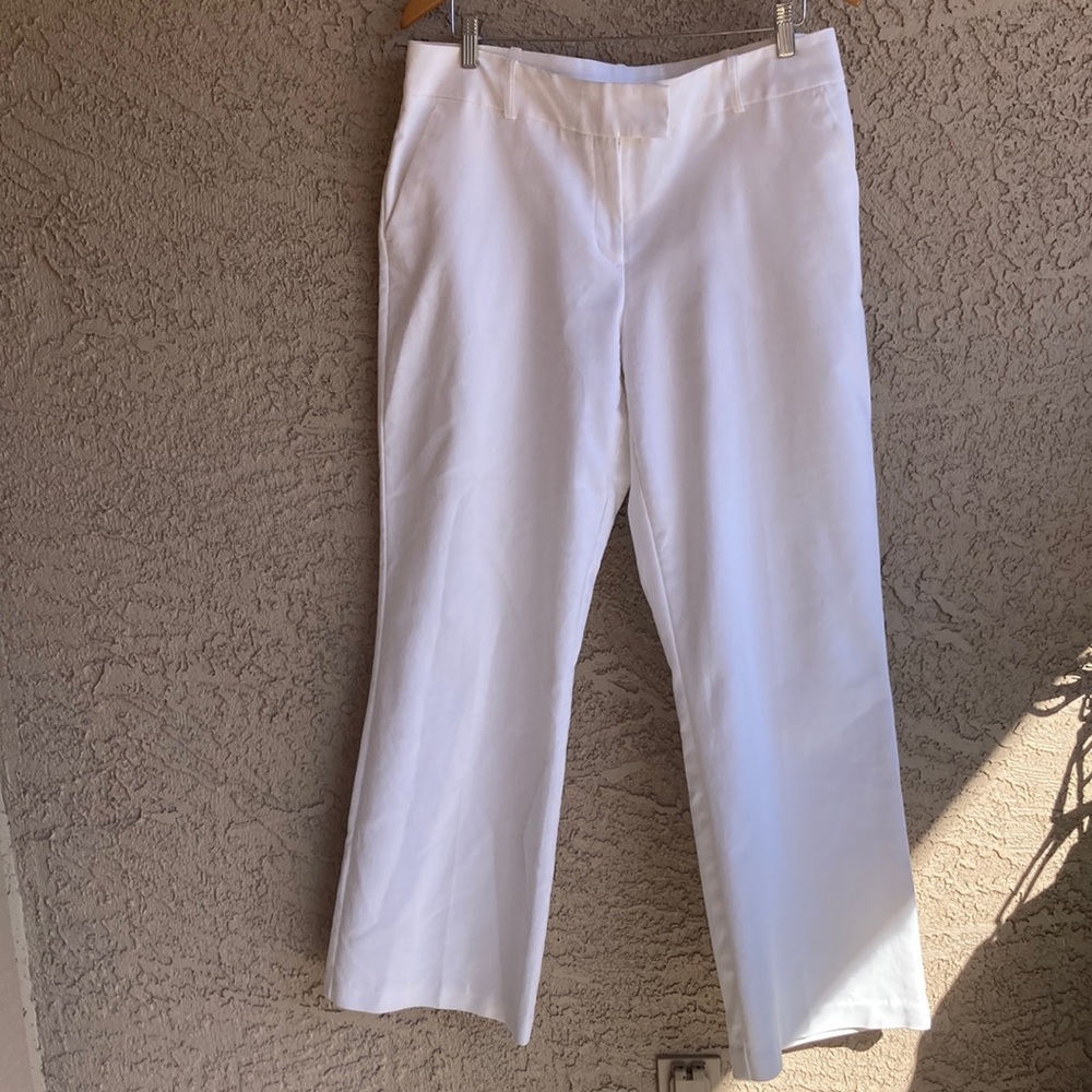 Worthington woman’s white slacks size 14 modern fit wide leg